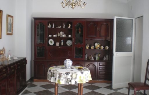 Casa amplia a la venta en Pruna