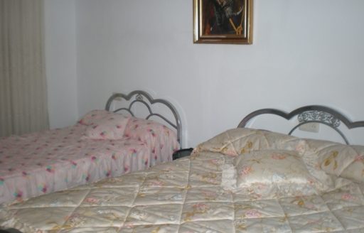 Casa amplia a la venta en Pruna