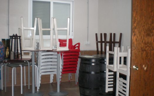 CASA Y LOCAL EN VENTA