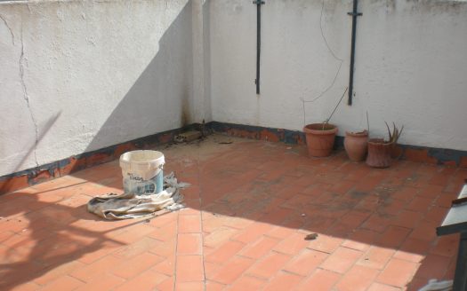 CASA Y LOCAL EN VENTA