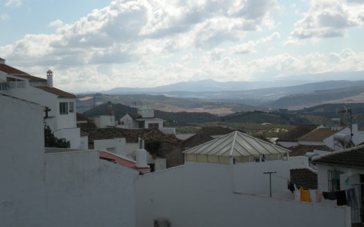 GRAN CASA EN VENTA CON PARCELA